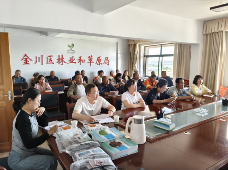 土肥所在金昌市开展特色经济林技术培训  科技赋能林果产业绿色发展